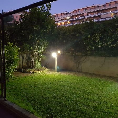 Stoccolma 11 Airport And Fiera Apartment Фиумичино Екстериор снимка
