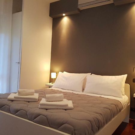 Stoccolma 11 Airport And Fiera Apartment Фиумичино Екстериор снимка