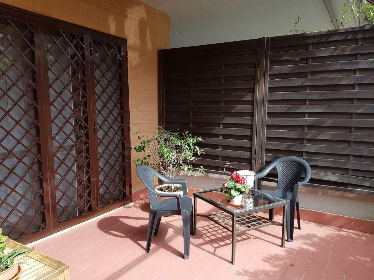 Stoccolma 11 Airport And Fiera Apartment Фиумичино Екстериор снимка