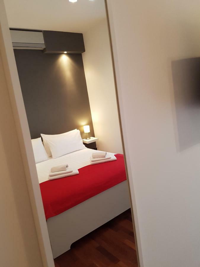 Stoccolma 11 Airport And Fiera Apartment Фиумичино Екстериор снимка