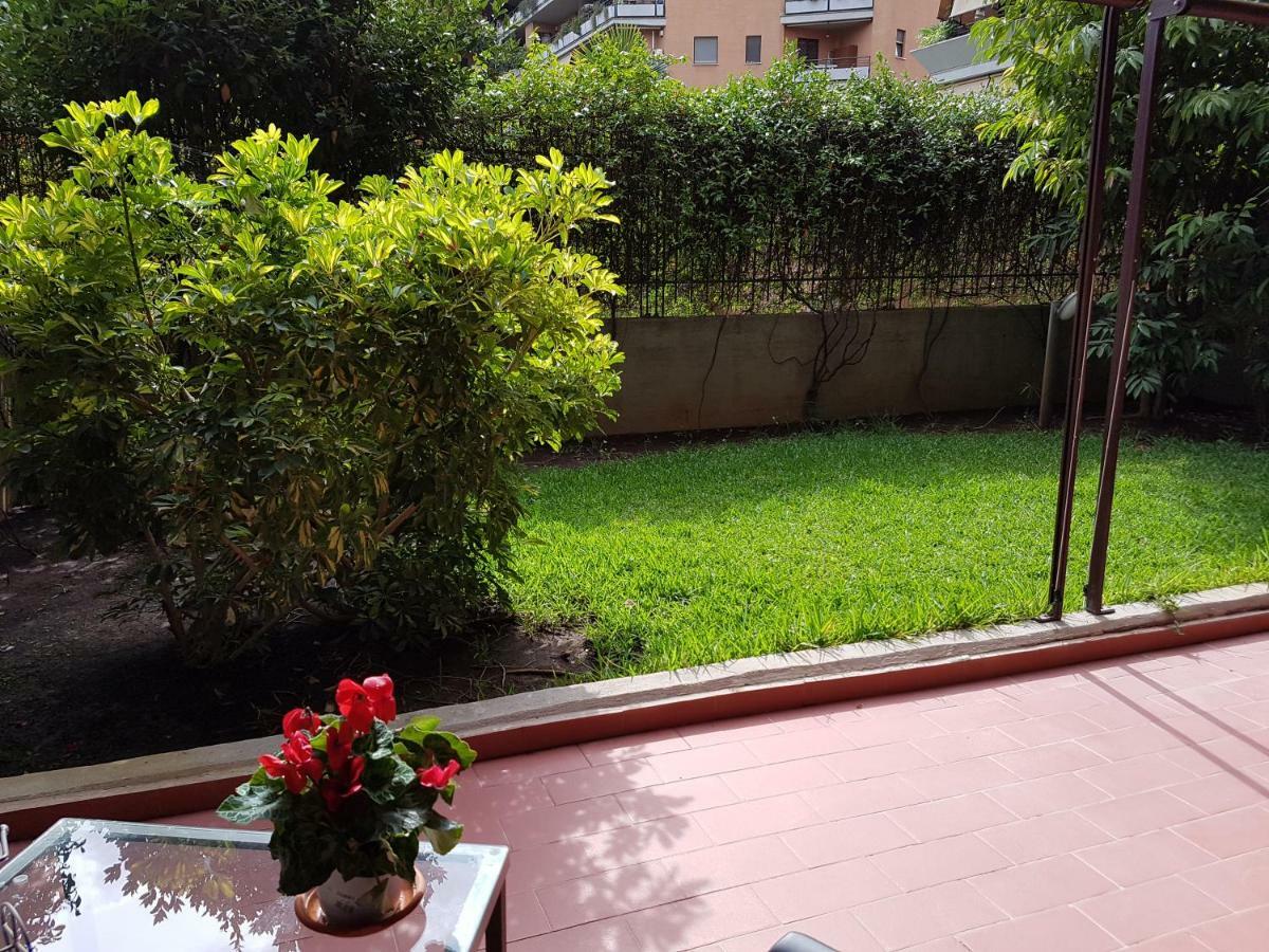 Stoccolma 11 Airport And Fiera Apartment Фиумичино Екстериор снимка
