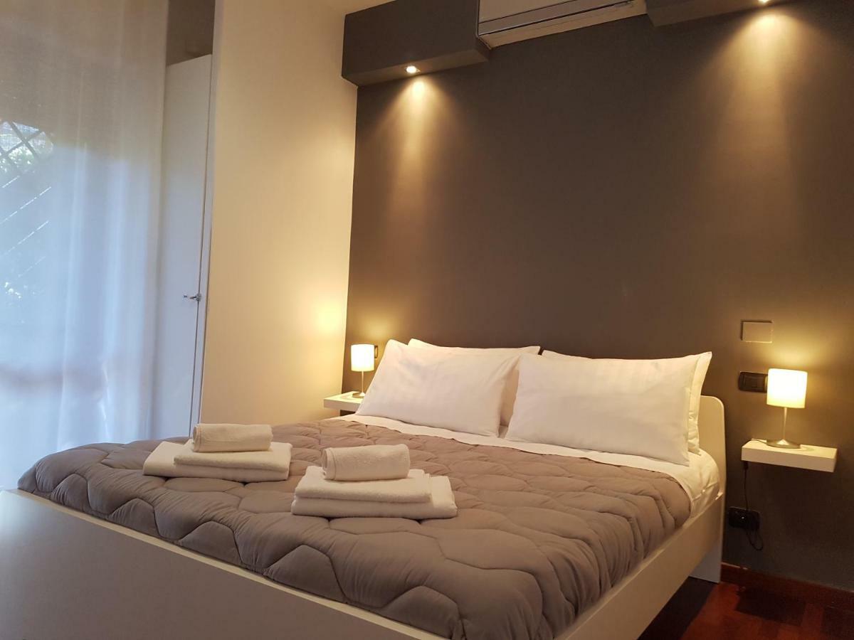 Stoccolma 11 Airport And Fiera Apartment Фиумичино Екстериор снимка