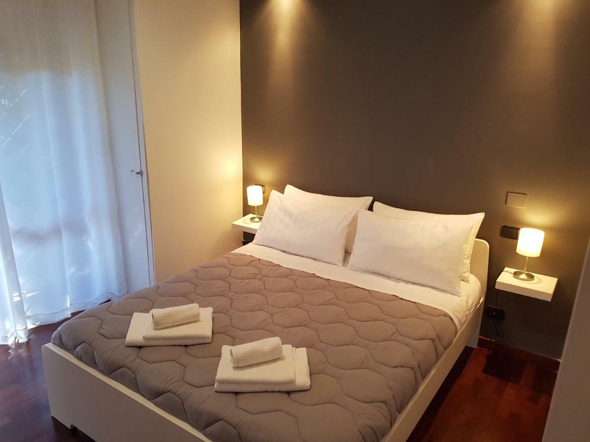 Stoccolma 11 Airport And Fiera Apartment Фиумичино Екстериор снимка